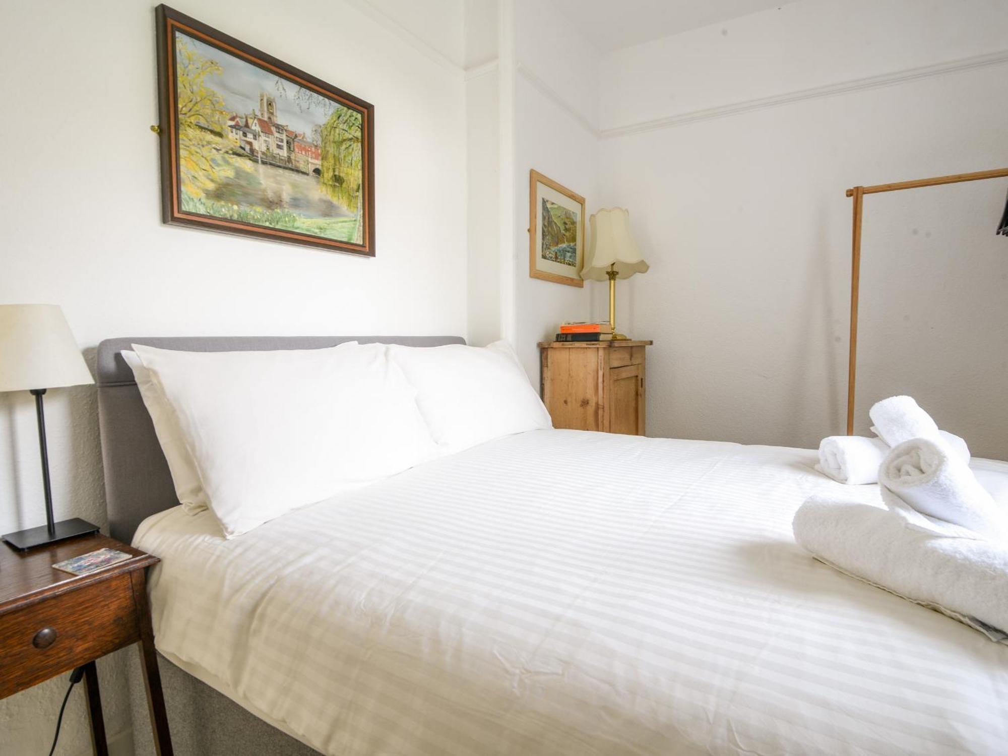 Naunton Cottage Lyme Regis Ngoại thất bức ảnh